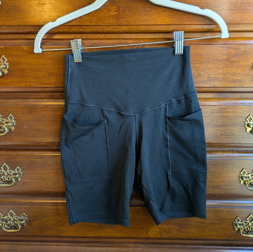 Women's black bike short